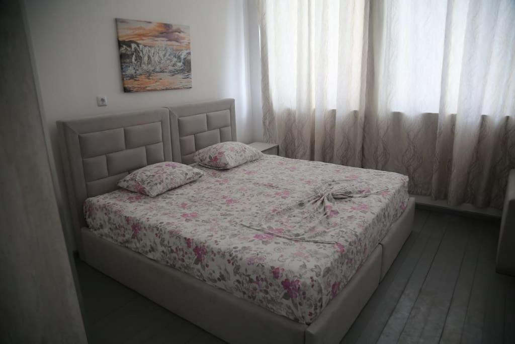 Cityscape Saranda Exterior photo